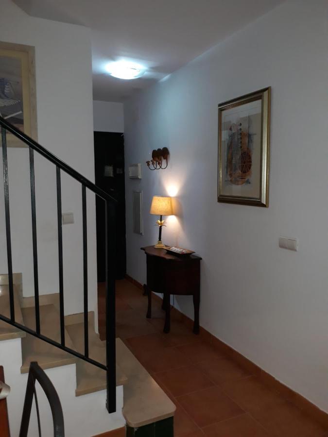 Olhando Um Campo De Golf Islantilla Zewnętrze zdjęcie